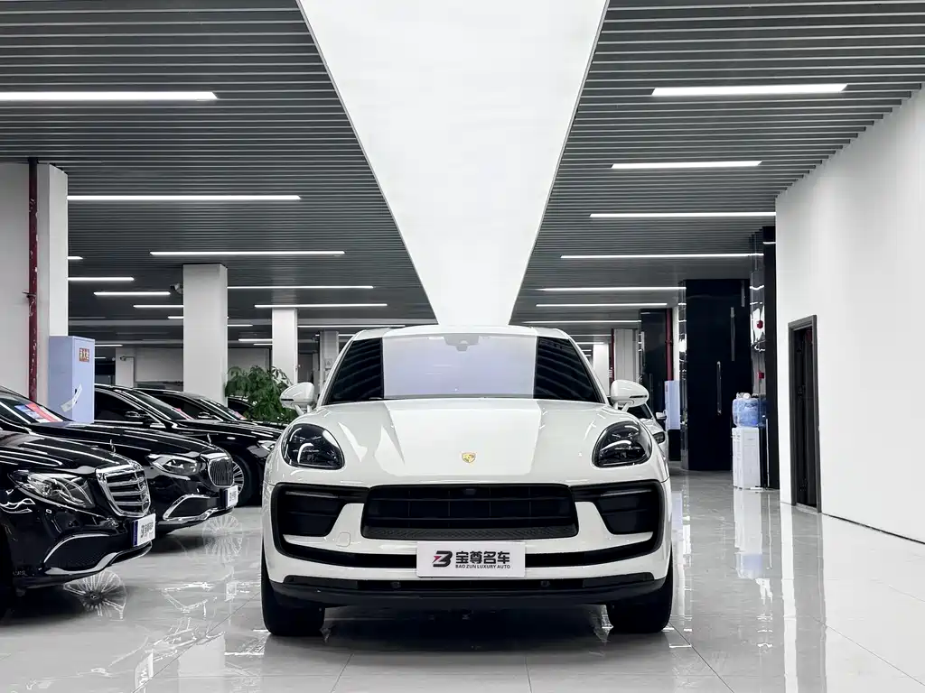 Porsche Macan 2022