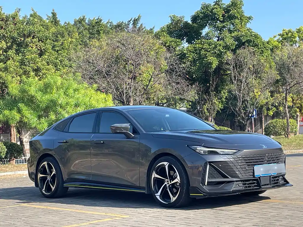 Changan UNI-V 2022