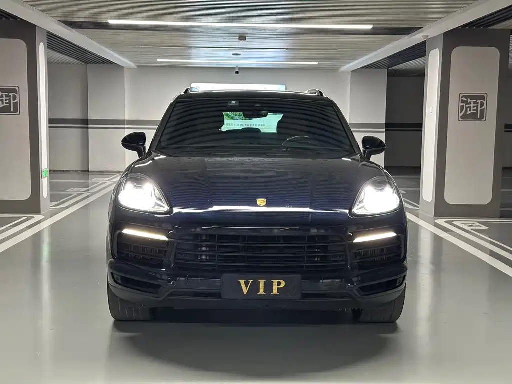 Porsche Cayenne 2022
