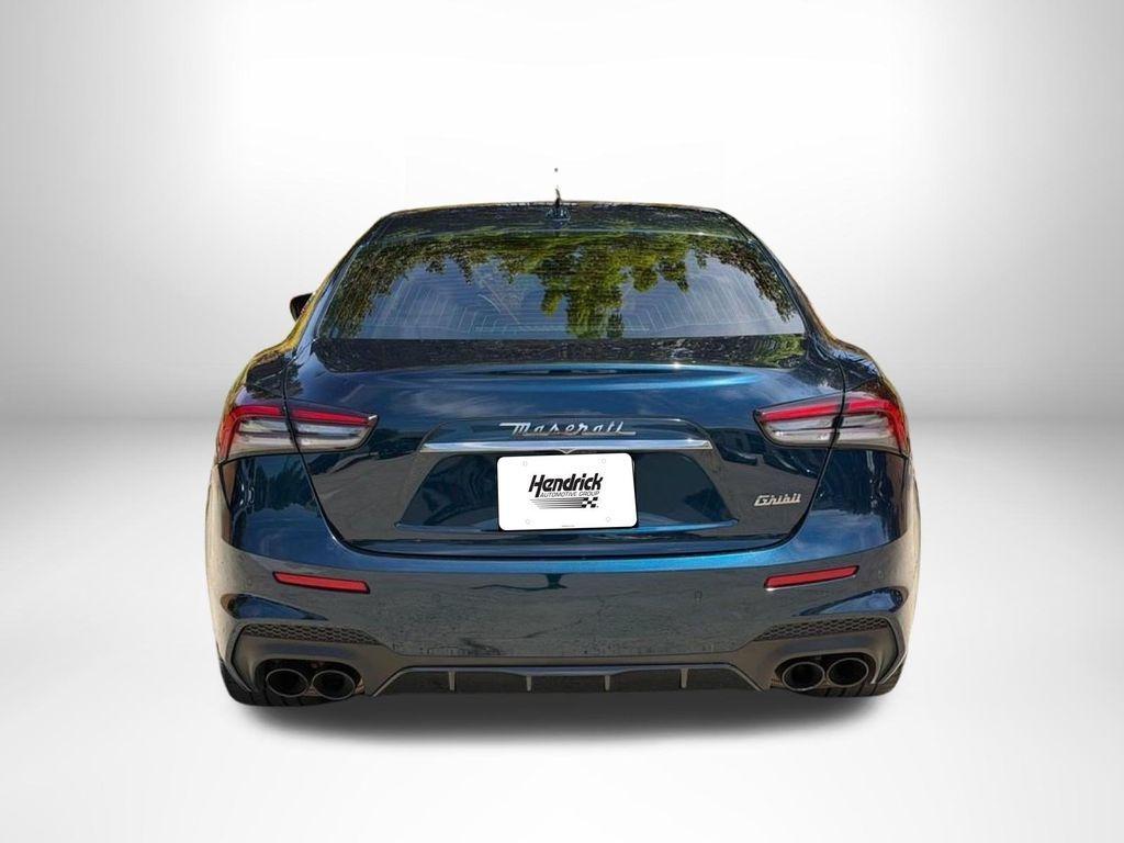 Maserati Ghibli 2021