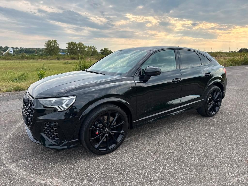 Audi RSQ3 2021