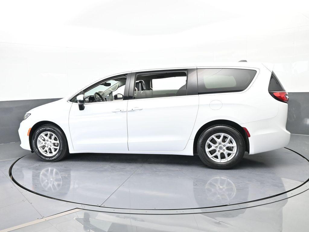 Chrysler Pacifica 2023