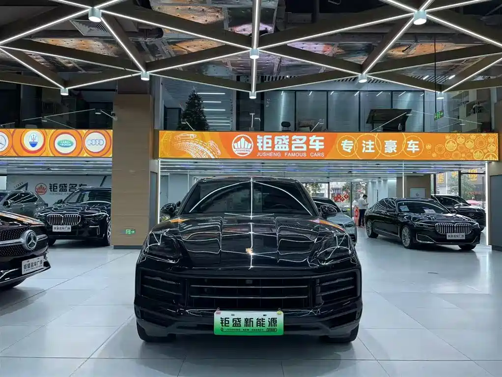 Porsche Cayenne 2023