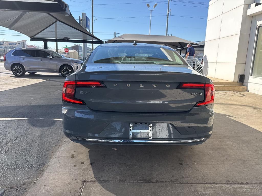 Volvo S90 2023