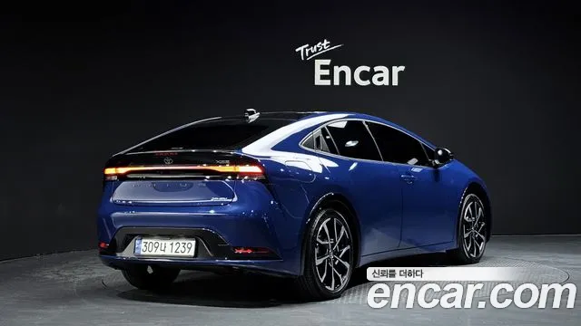 Toyota Prius 2024