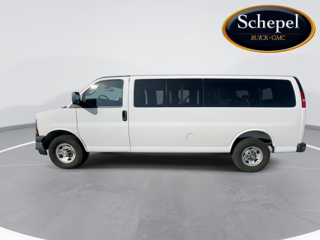 Chevrolet Express 2025