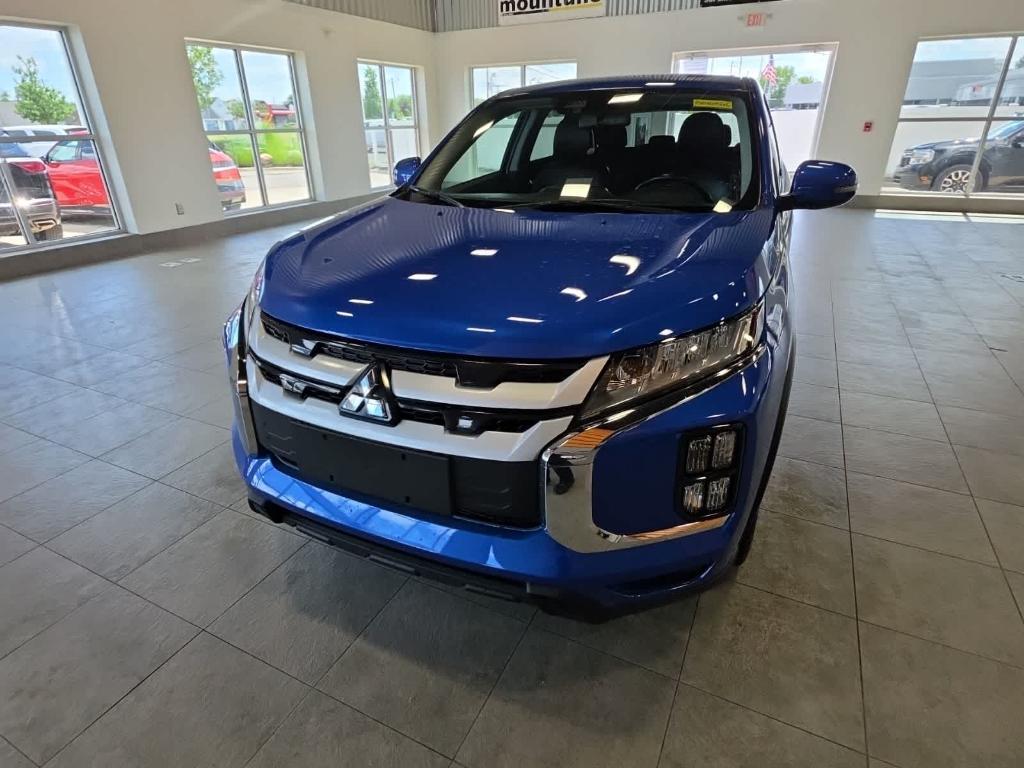 Mitsubishi Outlander Sport 2024