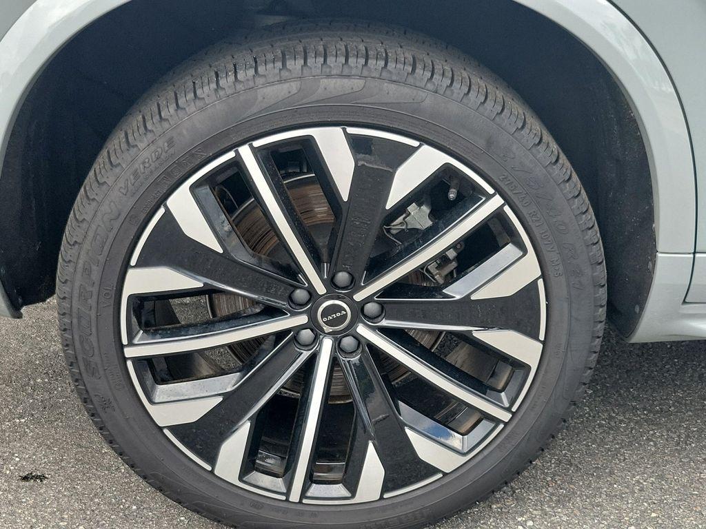 Volvo XC90 2025