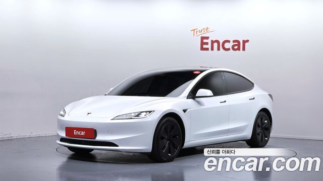 Tesla Model 3 2024