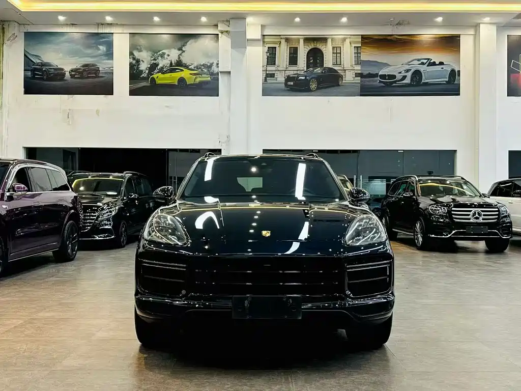 Porsche Cayenne 2021
