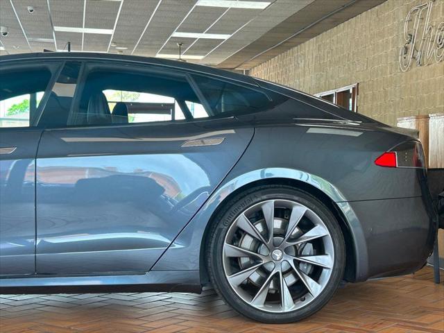 Tesla Model S 2021