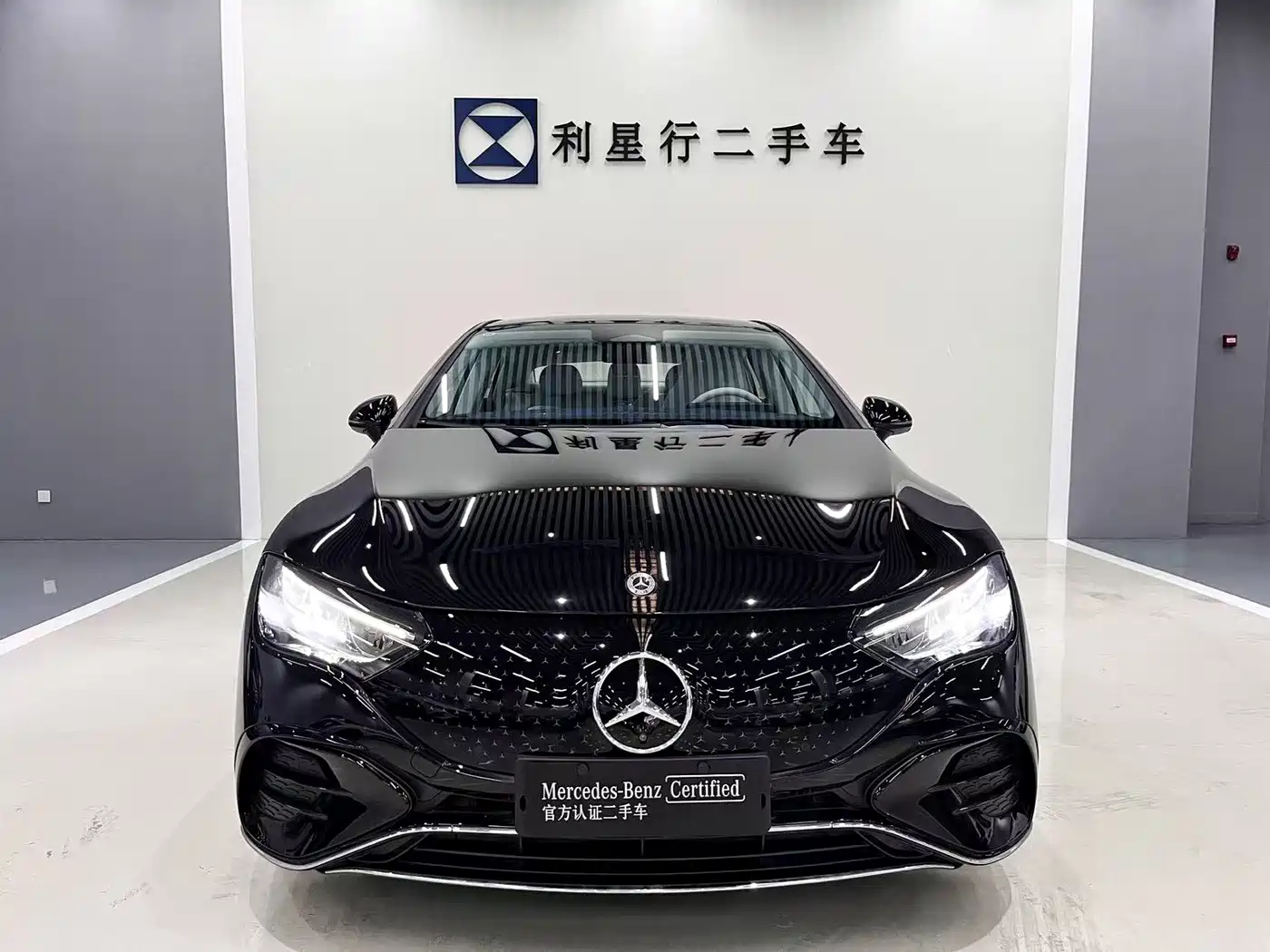 Mercedes-Benz EQE 2025