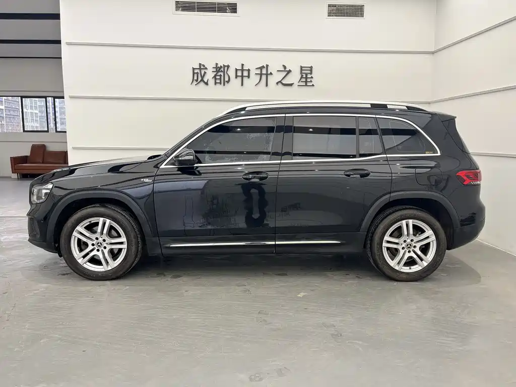 Mercedes-Benz GLB 2022