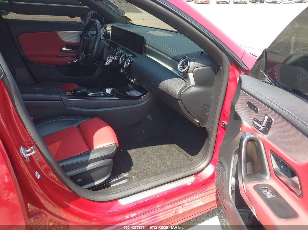 Mercedes-Benz CLA 2022