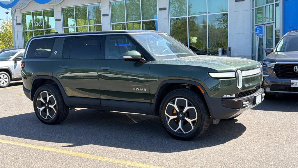 Rivian R1S 2024