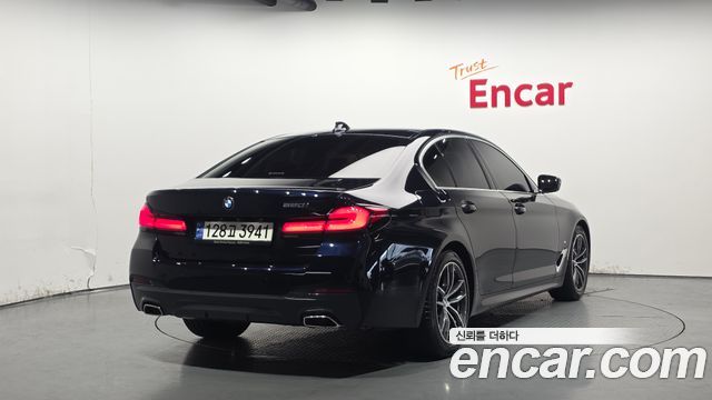 BMW 5 серии 2021