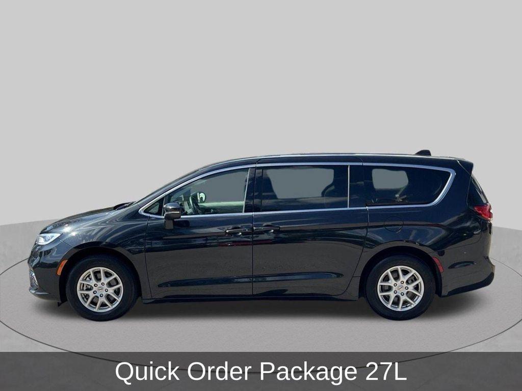 Chrysler Pacifica 2023