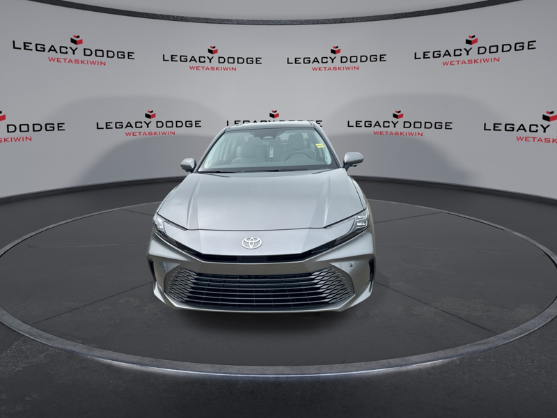 Toyota Camry 2025