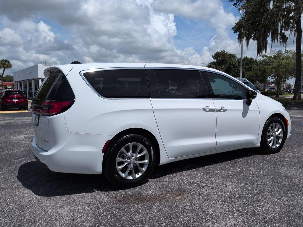 Chrysler Pacifica 2026