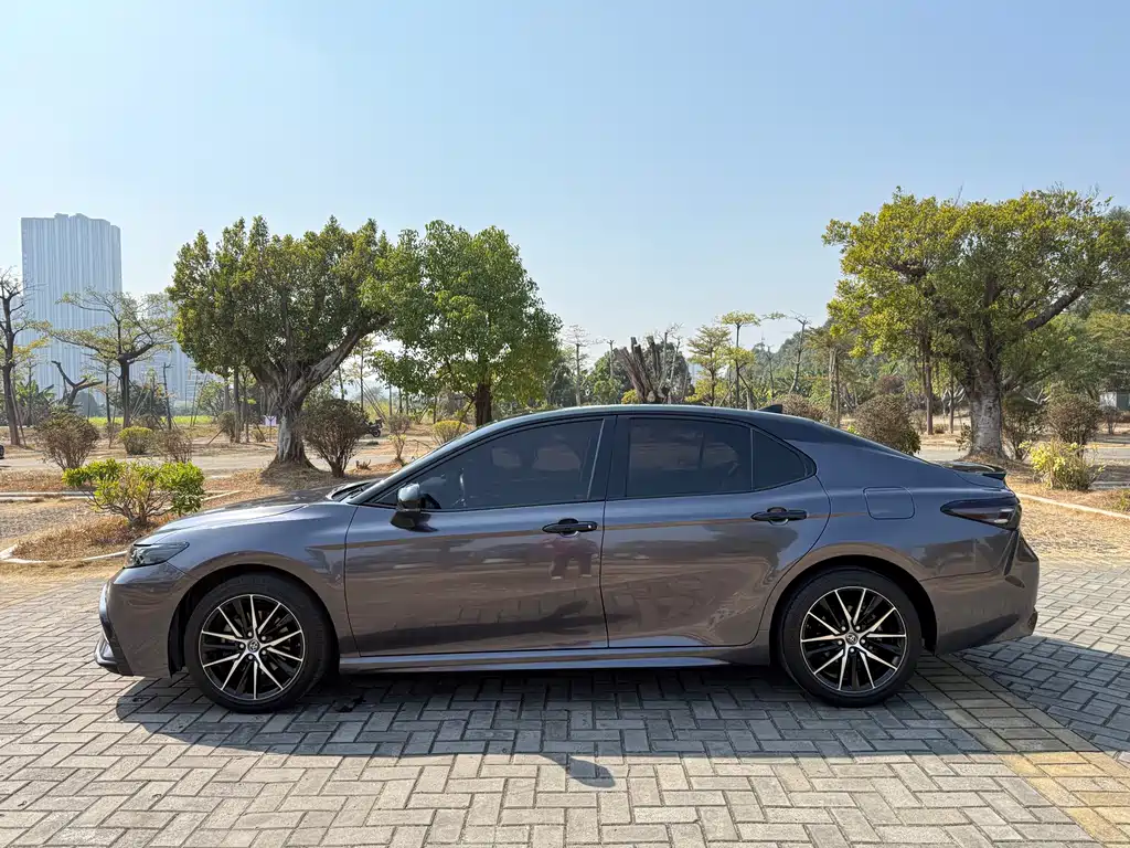 Toyota Camry 2022
