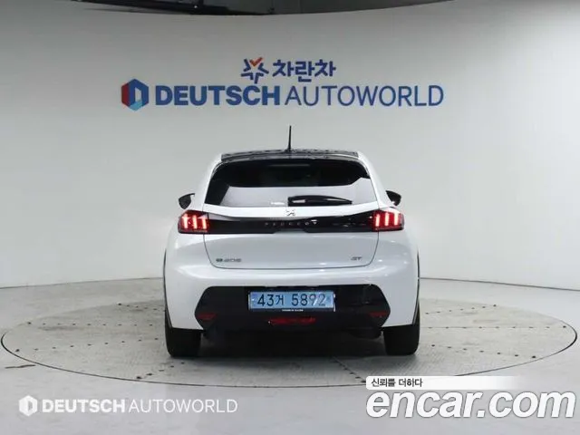Peugeot 208 2022