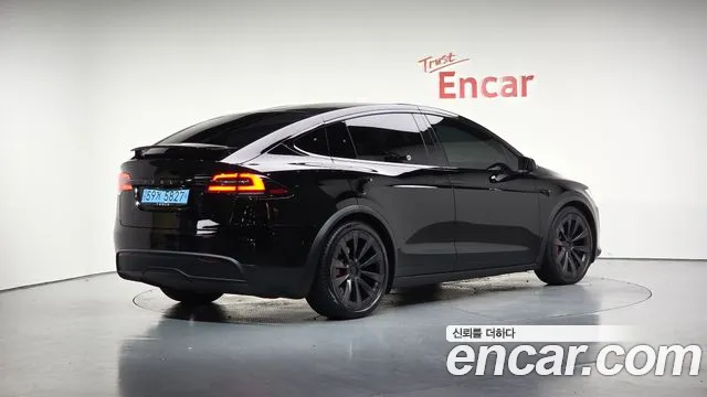 Tesla Model X 2023
