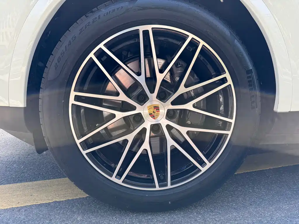 Porsche Cayenne 2024