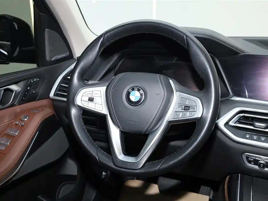 BMW X7 2022