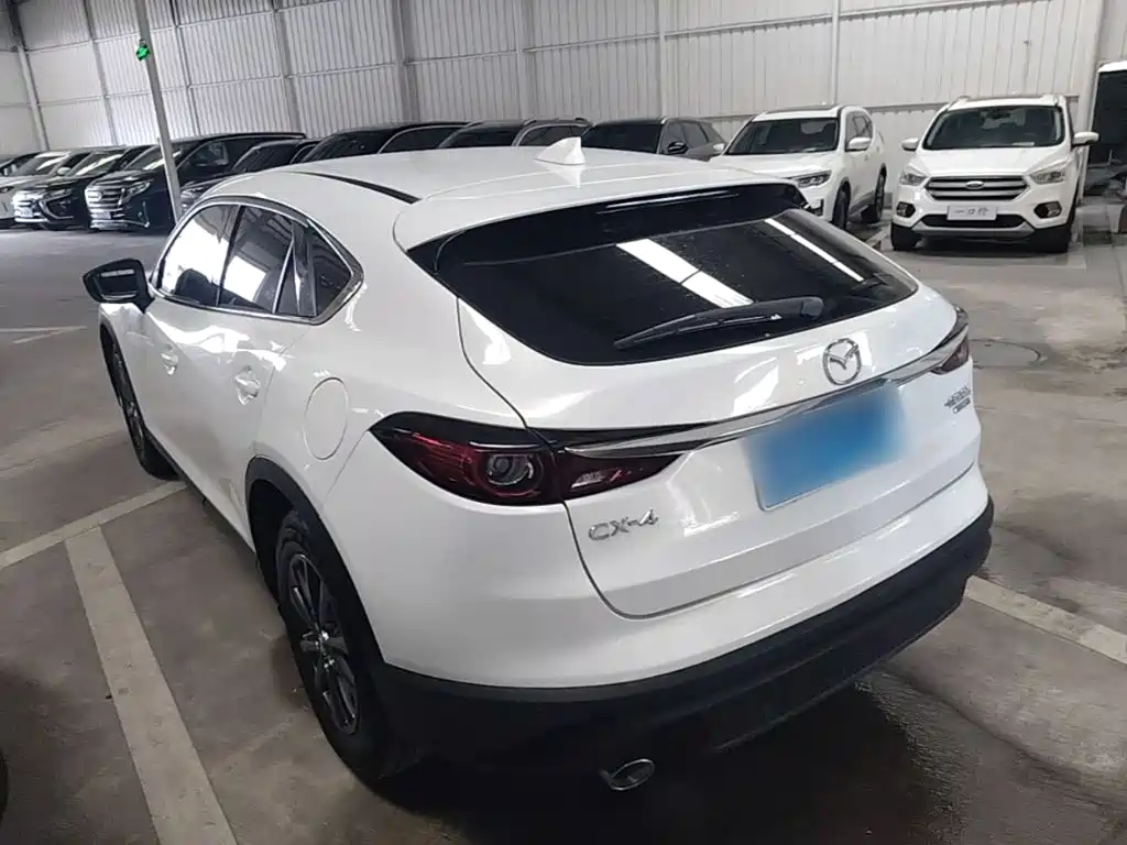 Mazda CX-4 2021