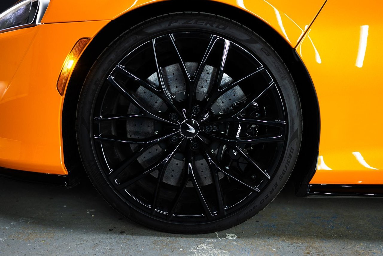 McLaren GT 2023