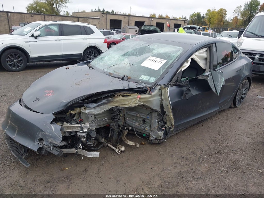 Tesla Model 3 2022