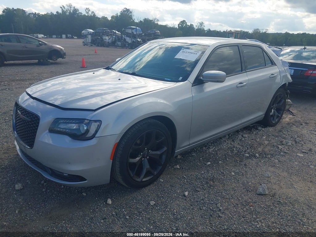 Chrysler 300 2021