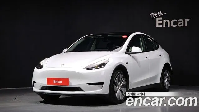 Tesla Model Y 2023