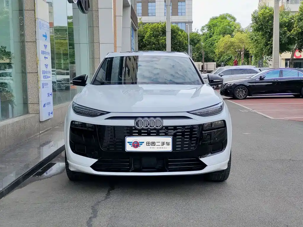 Audi e-tron 2025