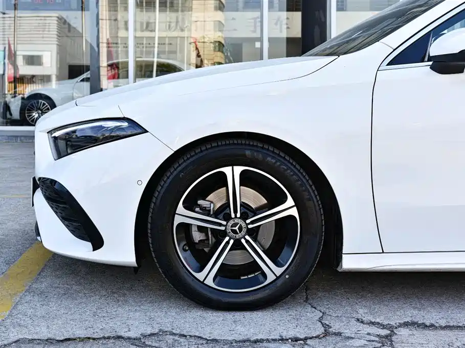Mercedes-Benz A-Класс 2023