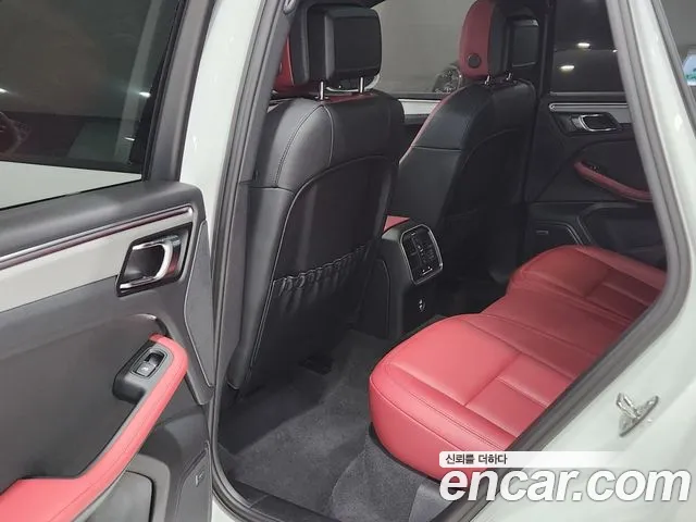 Porsche Macan 2022