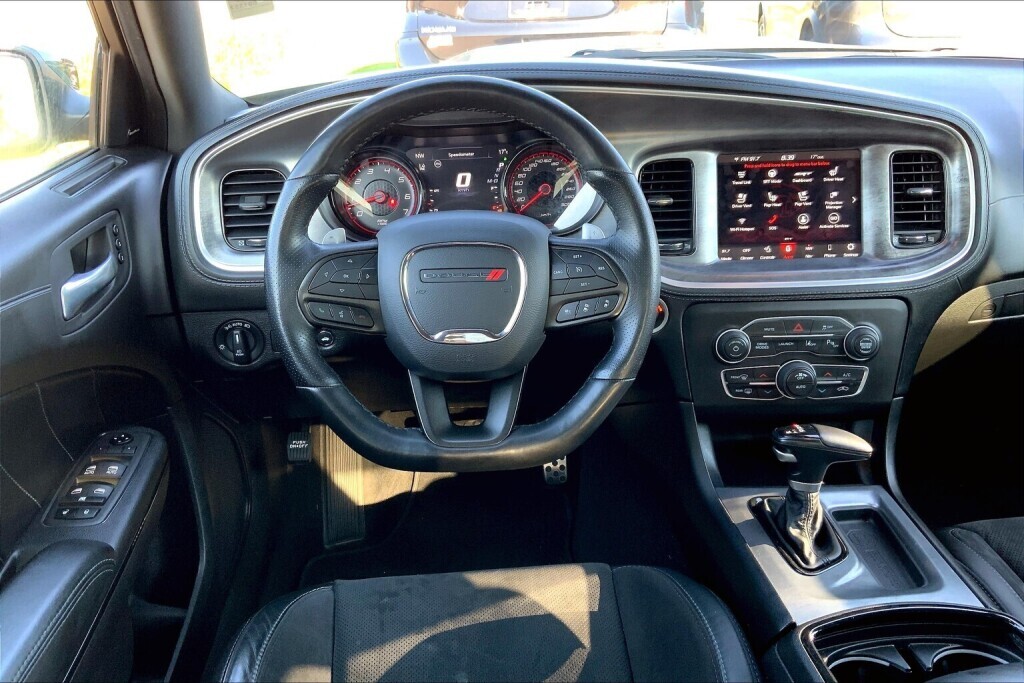 Dodge Charger 2021