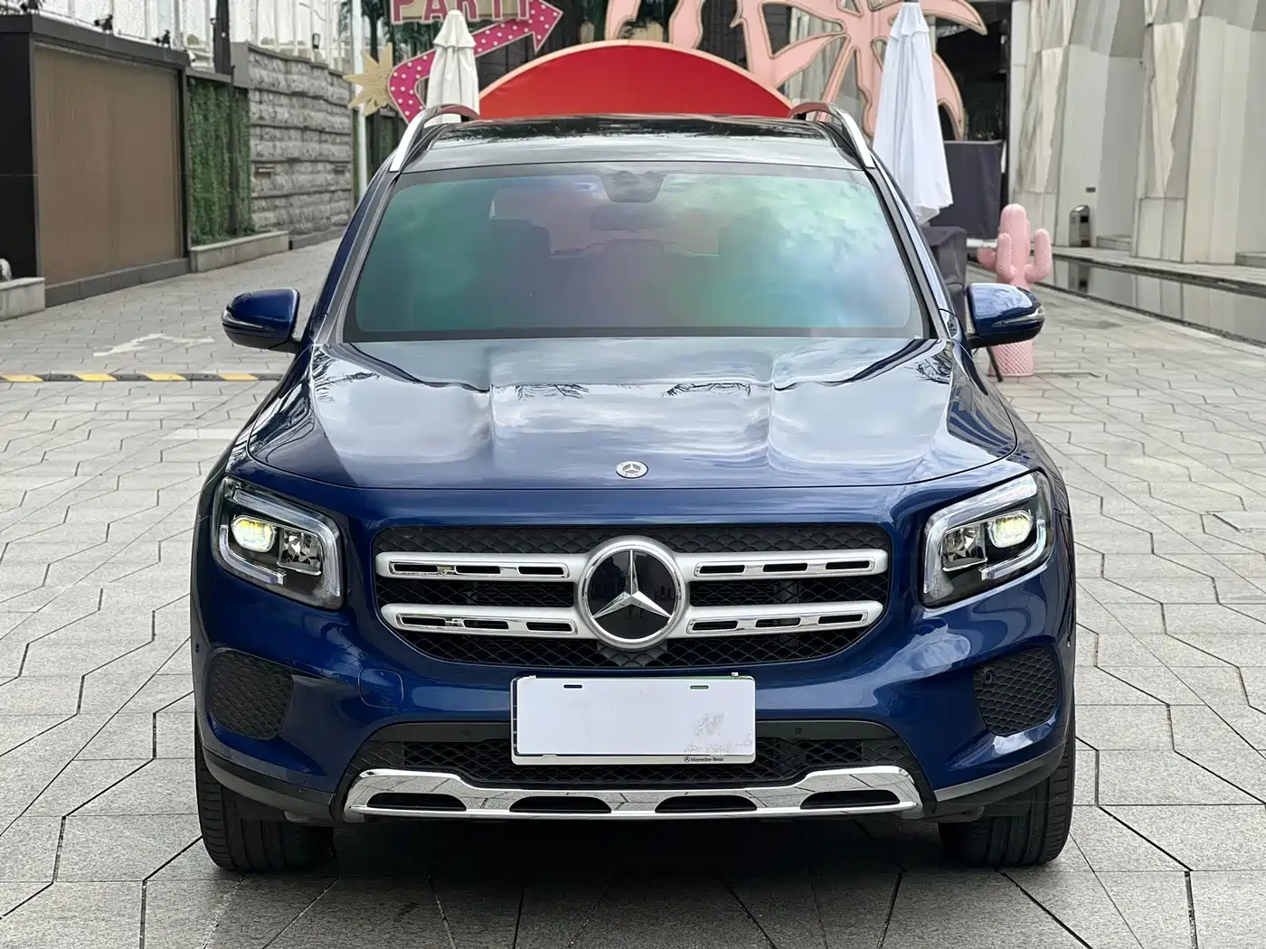 Mercedes-Benz GLB 2023