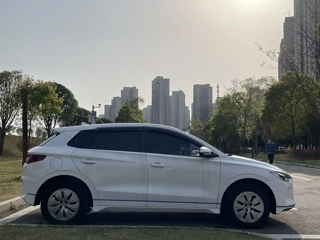 BYD E2 2022