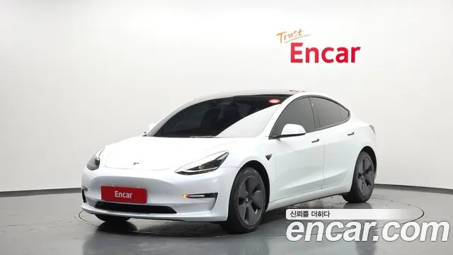 Tesla Model 3 2022