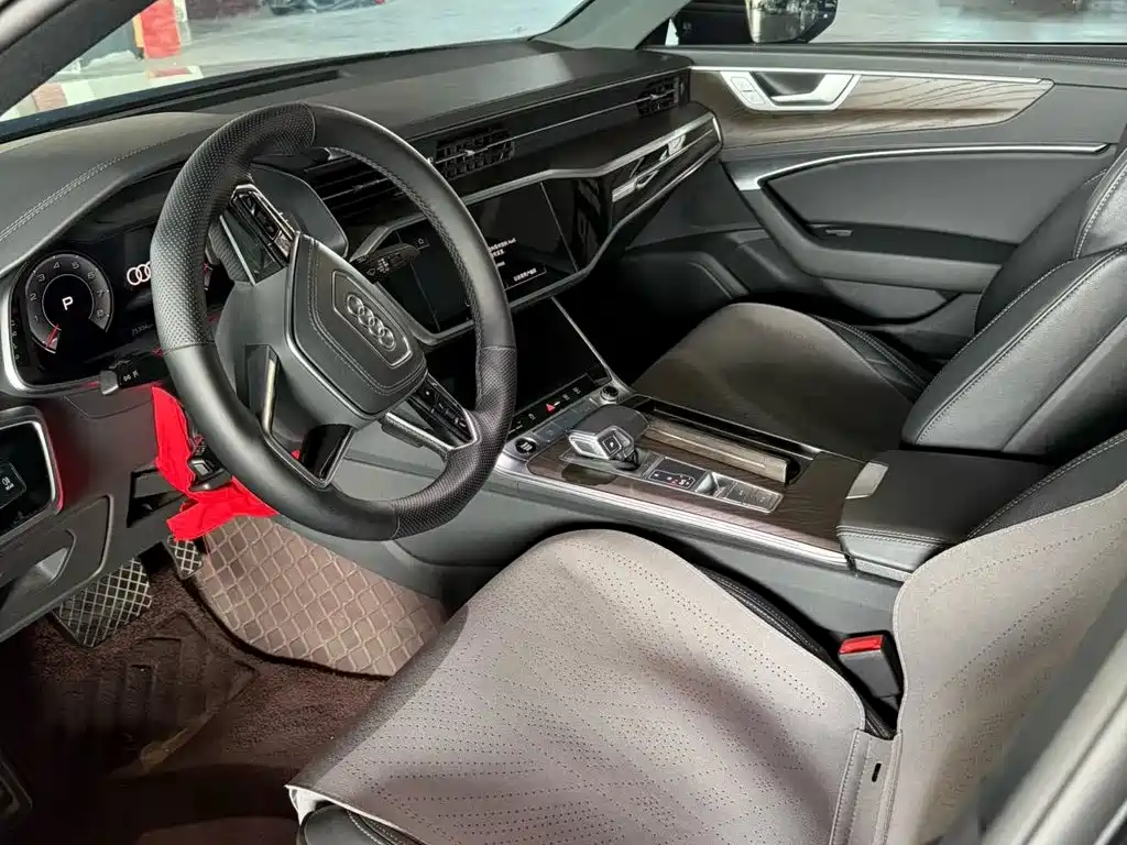 Audi A6 2024