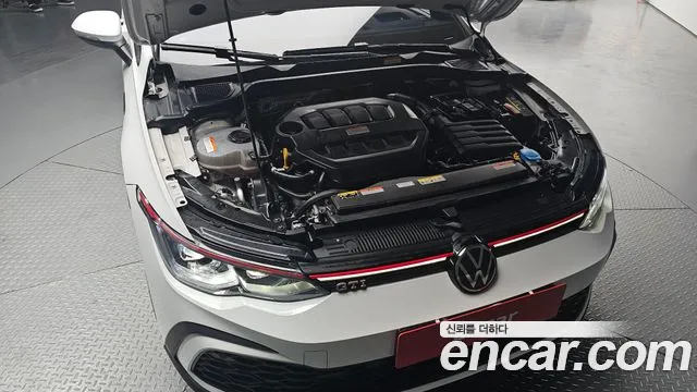 Volkswagen Golf 2024