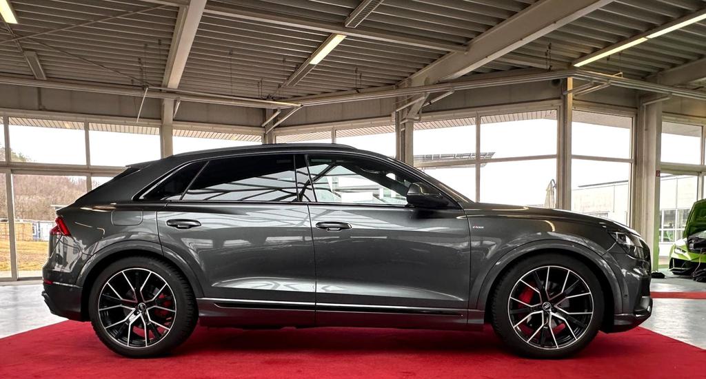 Audi Q8 2021