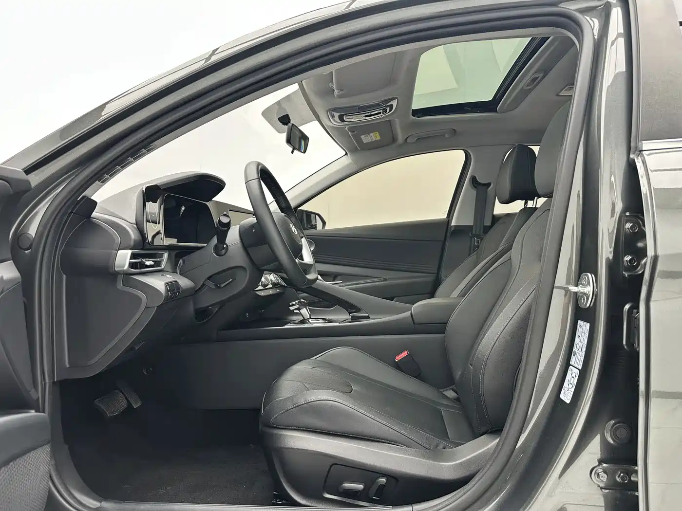 Hyundai Elantra 2024