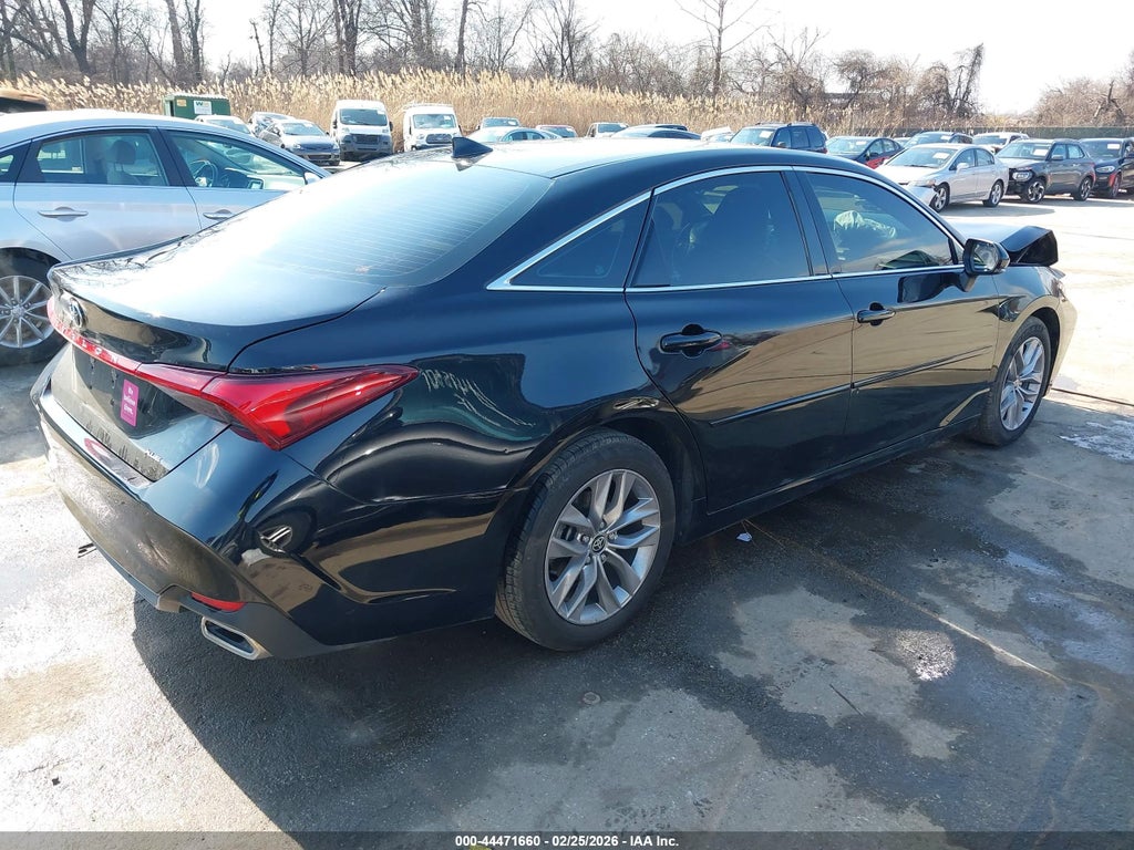 Toyota Avalon 2021