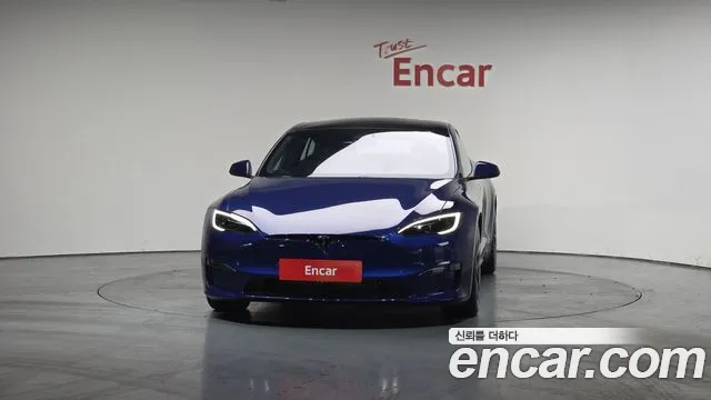 Tesla Model S 2023