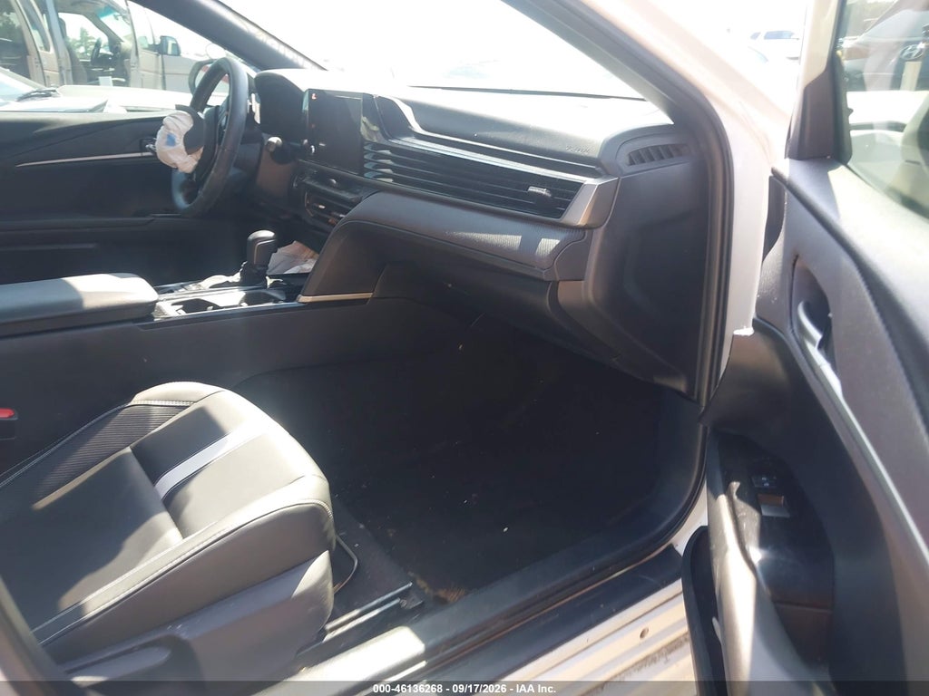 Toyota Camry 2025