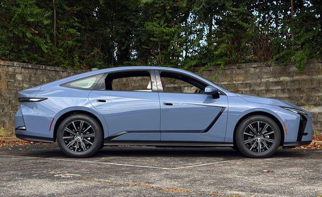 Lexus ES 2026