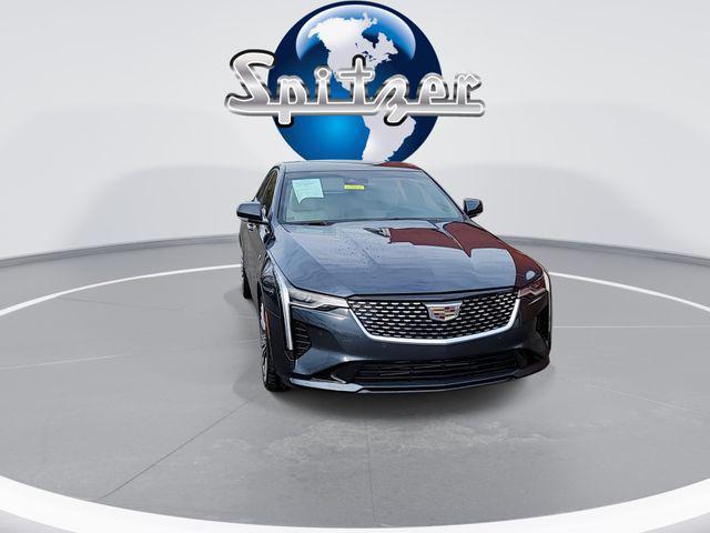 Cadillac CT4 2025