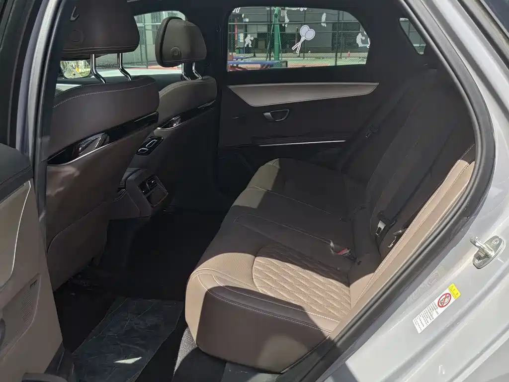 BYD Han 2025
